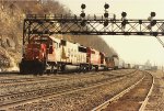 Westbound manifest snakes out of the yard